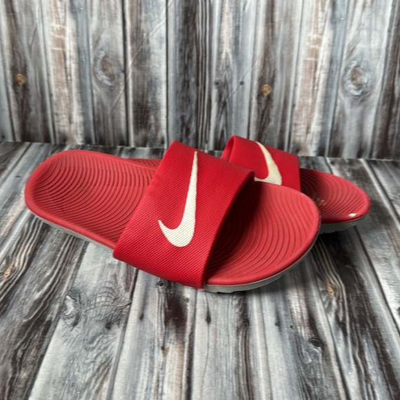 Nike slides, 7Y, red - Picture 3 of 4